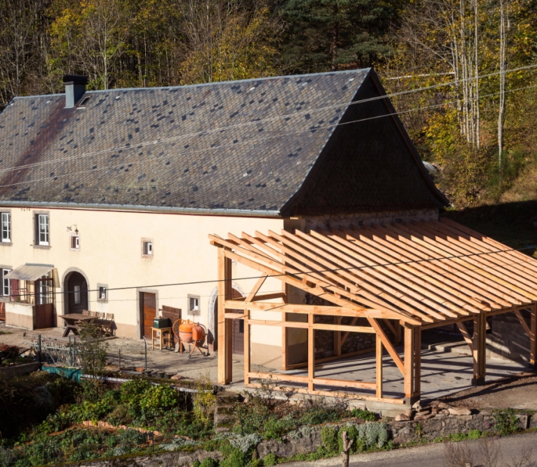 Garage au Bonhomme dans la vallée de Kaysersberg près de Lapoutroie